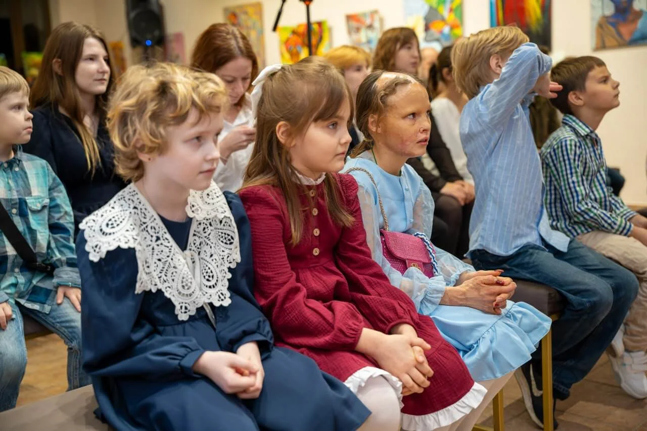 Праздник в Жуковке: «НТ‑МДТ» поздравила воспитанников приюта «Счастье дарить счастье»