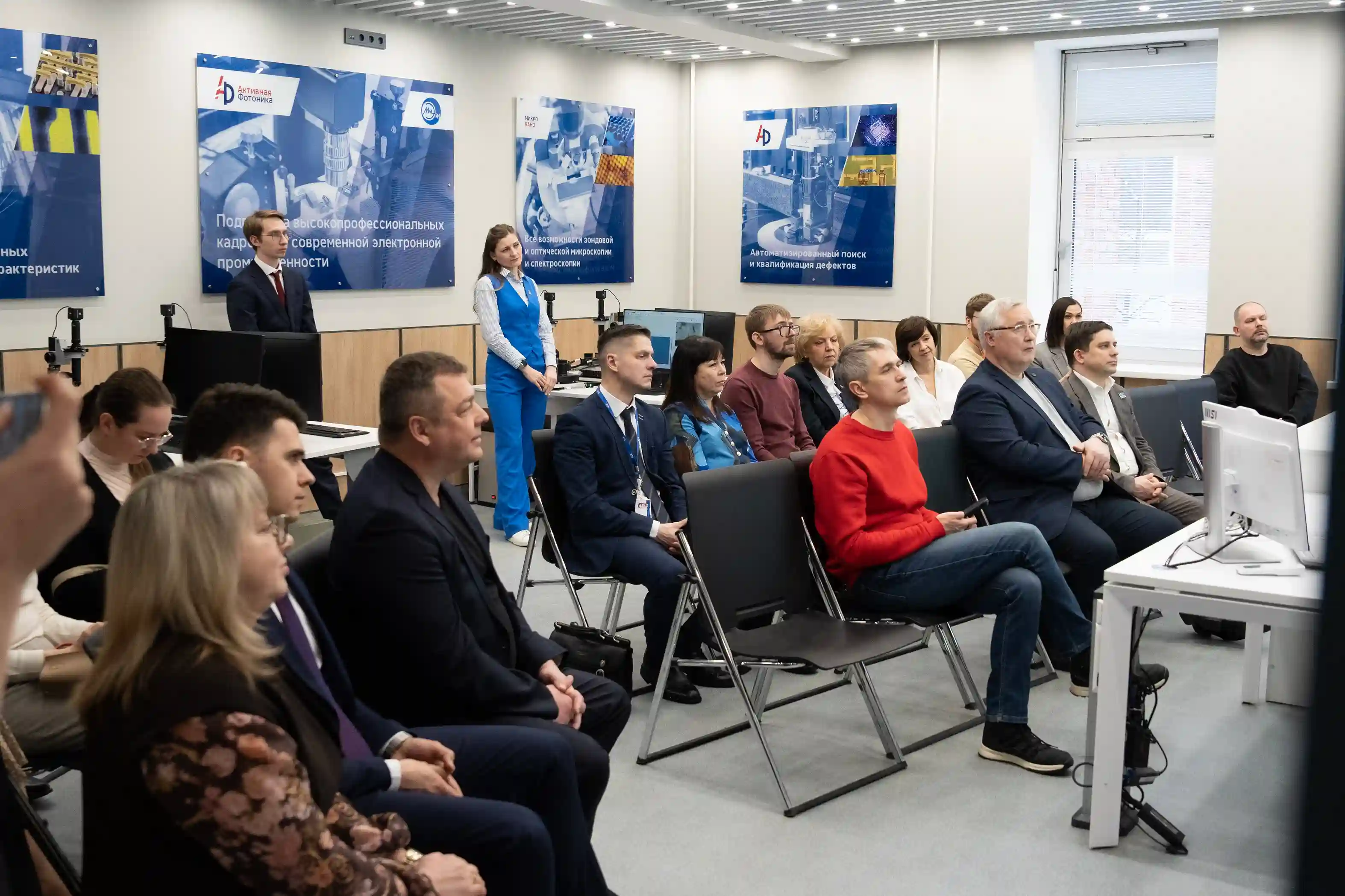 Открылась новая лаборатория зондовой и оптической микроскопии в колледже НИУ МИЭТ